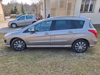 Peugeot 308 SW 7místné - 10