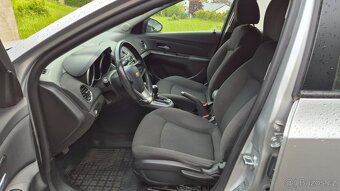 Chevrolet Cruze 2.0 SW - 10