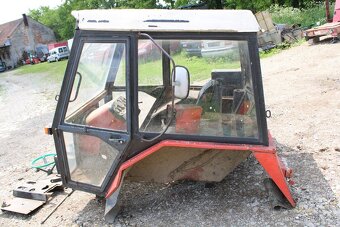 Zetor 7011 kabina - 10