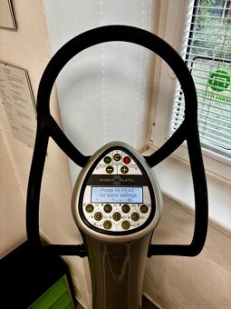 Power Plate - 10