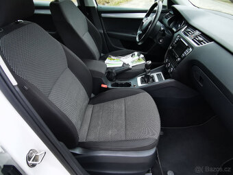 Škoda Octavia 1,6 TDi kombi kamera navi rozvody - 10