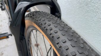 Horské Celoodpružene karbonové kolo 29” , L - 10