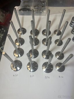 Tvrdé pružiny pod ventily - 10