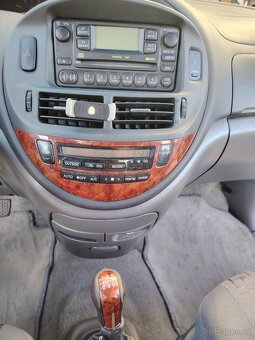 Toyota Previa - 10