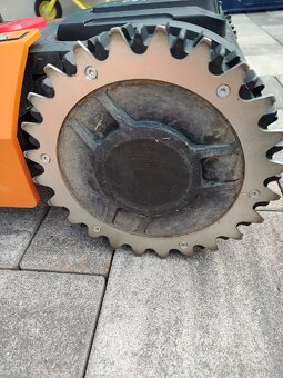 Worx landroid M plus - robotická sekačka - 10