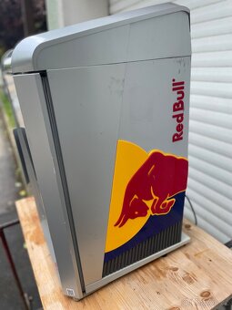 Lednička Redbull - 10