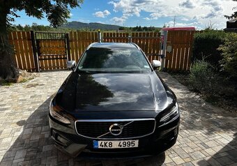 VOLVO V90 R-DESIGN D5 AWD, PANO, 173 kW, 2017 + ZIMNÍ KOLA - 10