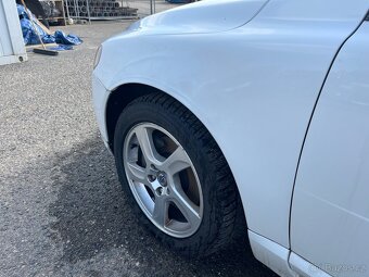 Volvo V70 III 2.4 D5 - náhradní díly - 10