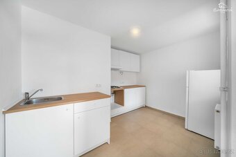 Prodej bytu 1+1, Plzeň, Náměstí Míru, ev.č. 00088 - 10