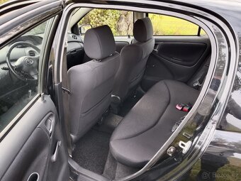 Toyota Yaris 1.5i T-Sport 5dv - 10