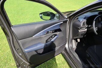 Mazda cx-30 Najeto 21.000 km - 10