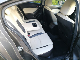 Mazda 3 2.0i88kwSkyactivRevolutionSPORTnaviBoseHeadUP - 10