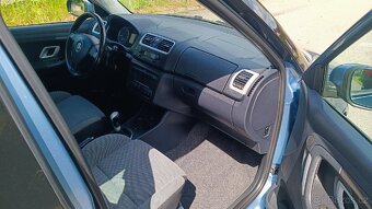Škoda Fabia ll 1.4i - 10