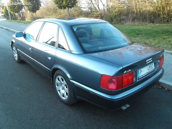 Audi 100 2.8 V6 - 10