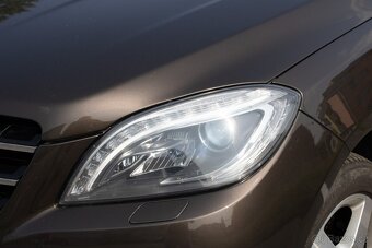 Mercedes-Benz ML 350 BLUETEC 4MATIC - 10