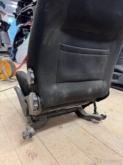 VW Passat B5, B5,5, přední sedačky - 10