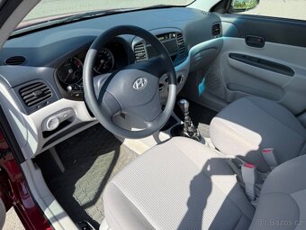 HYUNDAI ACCENT 1,4 16V 71kW - 1.maj - Klima - pouze 21000km - 10