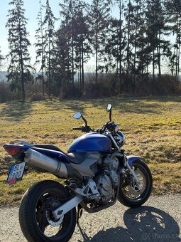 Prodám Honda Hornet 600 (r.v. 2003) – v TP 25 kW (lze řídit - 10