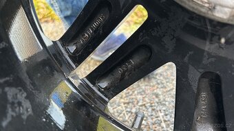 Hilux kola originál - 10