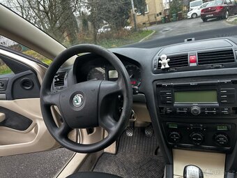 Škoda octavia2 1.6 MPI - 10