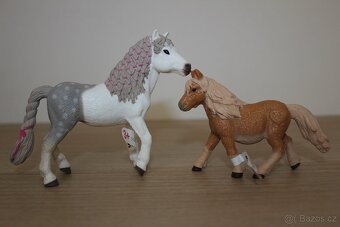 Figurky koní Schleich III - 10