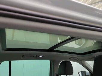 Skoda Superb Combi 2.0 TDI DSG - 10