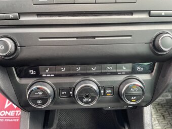 Škoda Octavia 2,0 TDi Serviska, Výhřev, ALU - 10