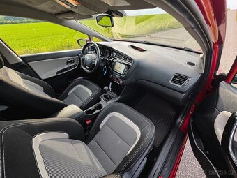 Kia Ceed 1.6 benzín - 135000km, 2018, Záruka do 2025 - 10