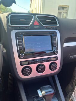 Volkswagen EOS DSG cabrio automat Malý nájezd - 10