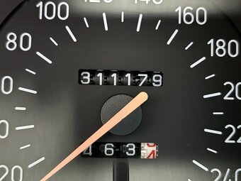 SAAB 9000 CSE 2.0i kožený interiér 2 sady kol nové brzdy - 10