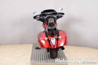 Yamaha XV 1900 A Midnight Star Stratoliner Deluxe 2014 - 10