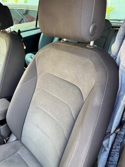 VW TIGUAN- NADSTANDARDNÍ VÝBAVA- KRÁSNÝ VŮZ - 10