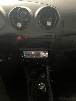 Seat Ibiza 6L 1,4 16V 63kw černá 5-dveř - 10