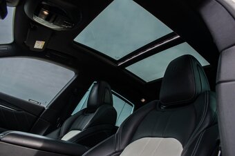 Maserati Levante SQ4 - 10