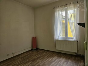 Pronájem bytu 3+1, 102 m2, ve 2. NP, Kojetín - náměstí - 10