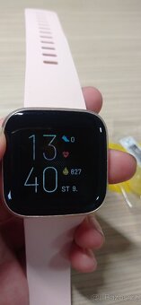 Hodinky Fitbit Versa - 2ND LIFE - 10
