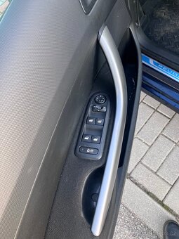 Peugeot 308sw 1.6 THP156 - 10