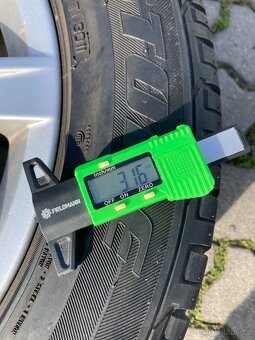 Sada alu kol 5x112 z VW, pneu letní 235/55/17 - 10