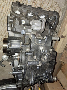 Prodám motor Kawasaki ZX-10R, model 2008-10, typ ZXT00DE - 10