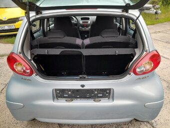 Toyota Aygo 1.0i 50kW rok 2009 naj.183tis. NOVÁ STK - 10