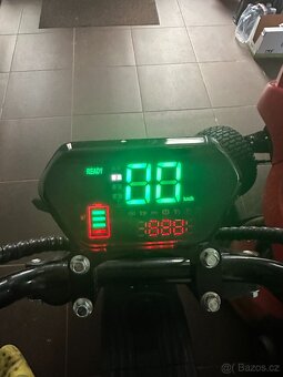El. skútr LERA SCOOTERS C2 – 2000W, 60V 20Ah + druhá baterie - 10