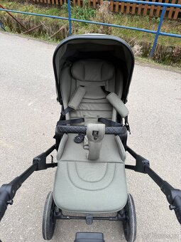 V ZÁRUCE dvojkombinace kočárek Moon PIÚ + vajíčko cybex - 10