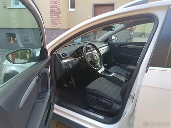 VW Passat B7 Alltrack 2.0 Tdi 103 kW combi - 10