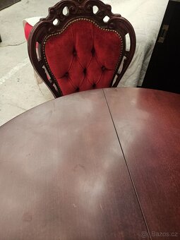 CHESTERFIELD ŠTÝL KOŽENÁ+ROZŤ.STôL+4 STOLIČKY - 10