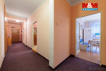 Prodej bytu 2+1, 66 m², Ostrov, ul. S. K. Neumanna - 10