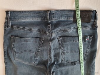 Džíny Reserved a Tommy Jeans - 10