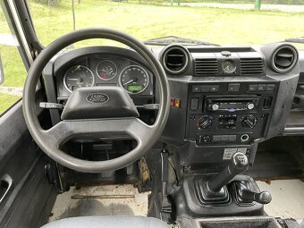 Land Rover Defender 110. 2.4 TD 90kW. 4x4. Rv 2008. Nová STK - 10