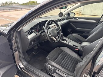 VW Passat B8 Sedan Limuzín limuzína rok 2022 - 10
