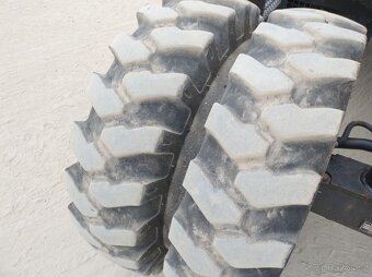 CAT 313D - 10