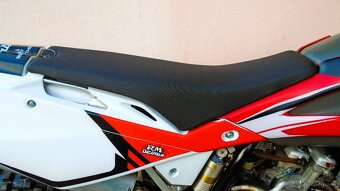 Husqvarna TE 250 - r. 2005 - 10